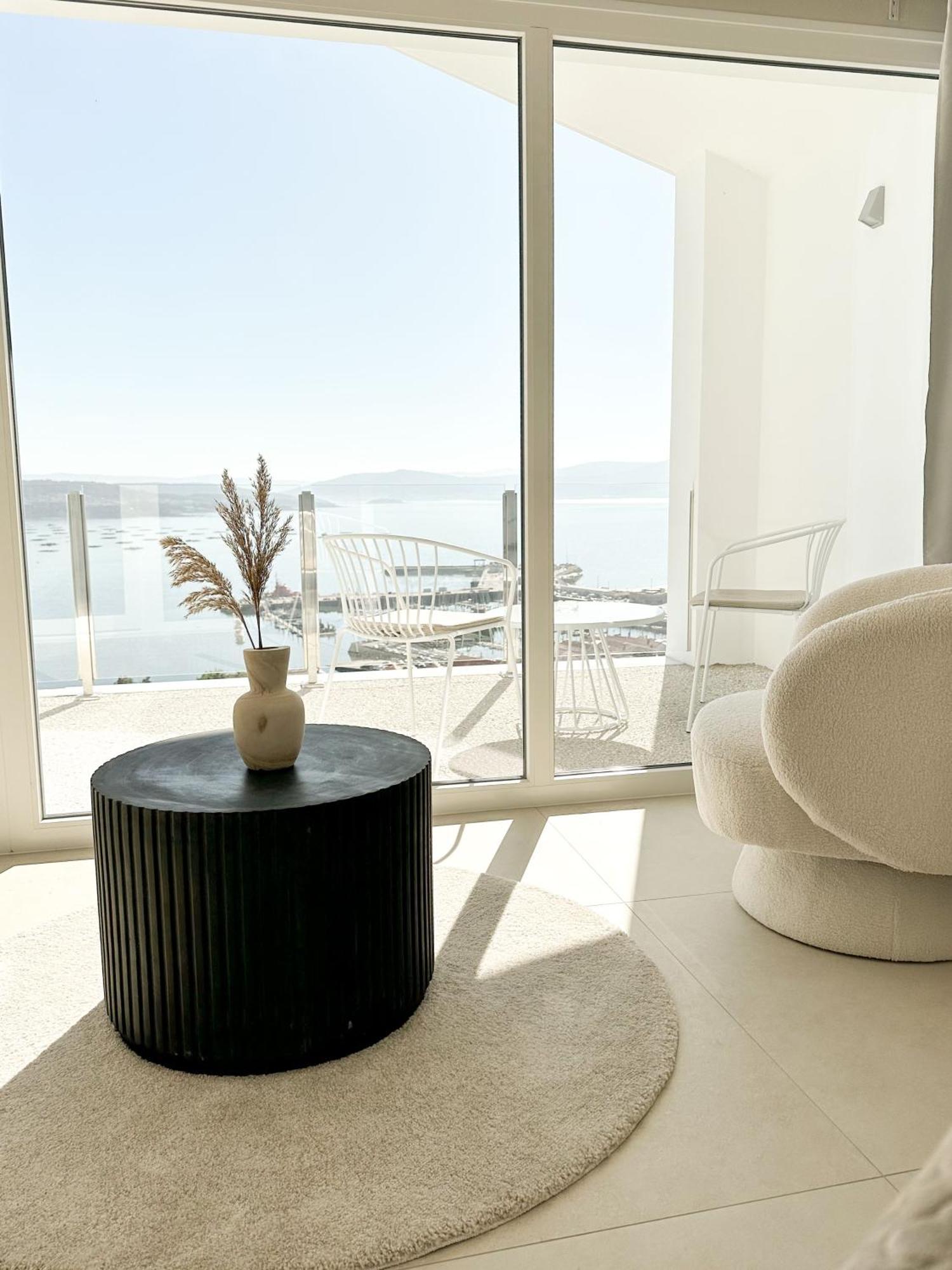 Habitación Doble Deluxe con balcón y vistas al mar